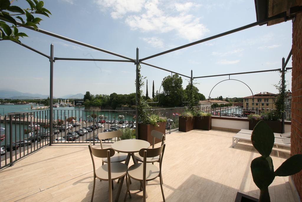 Riviera Carducci Rooms Peschiera del Garda Eksteriør bilde